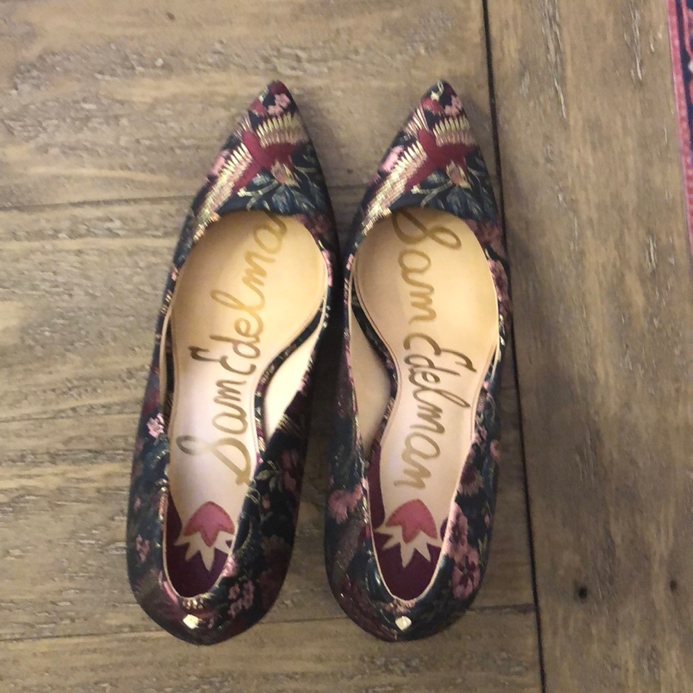 Women’s shoes